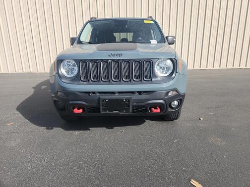 2017 Jeep Renegade Trailhawk