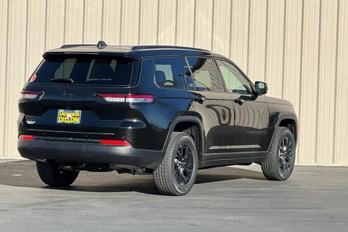 2025 Jeep Grand Cherokee L Laredo
