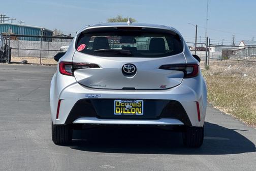 2025 Toyota Corolla Hatchback SE