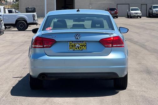2012 Volkswagen Passat 2.5 SE