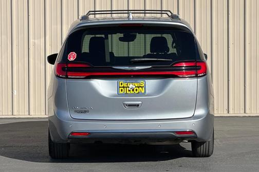 2021 Chrysler Pacifica Touring-L