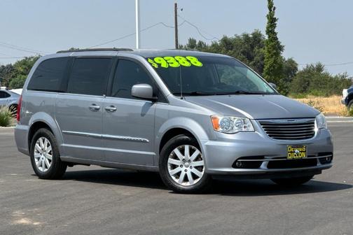 2014 Chrysler Town & Country Touring