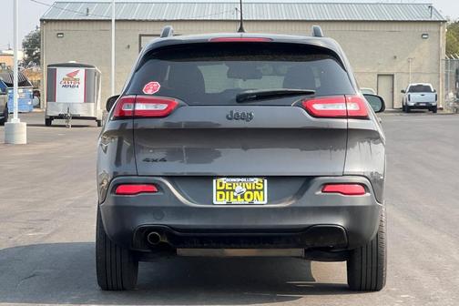 2017 Jeep Cherokee Altitude