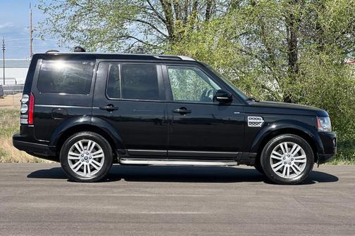 2015 Land Rover LR4 Base