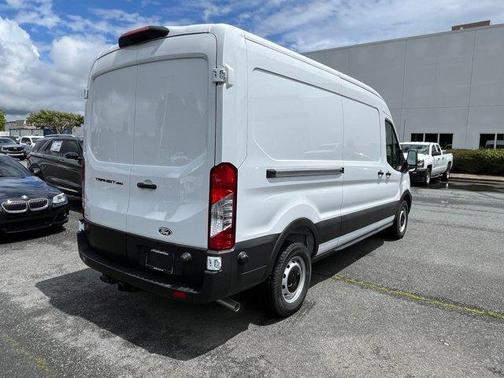 Oxford White 2026 Ford Transit-250 148 WB Medium Roof Cargo