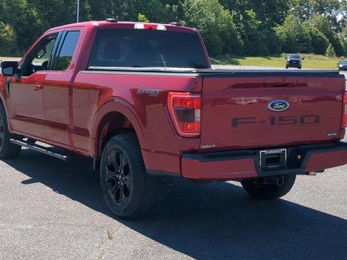 Red Metallic 2022 Ford F-150 XLT