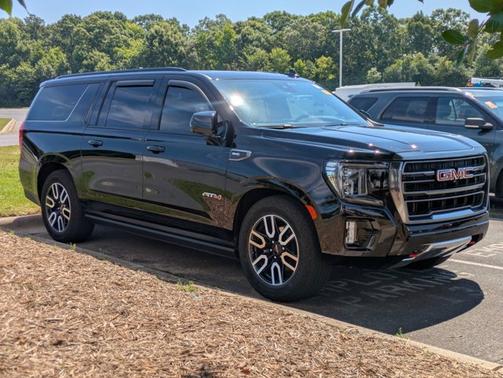 2023 GMC Yukon XL AT4