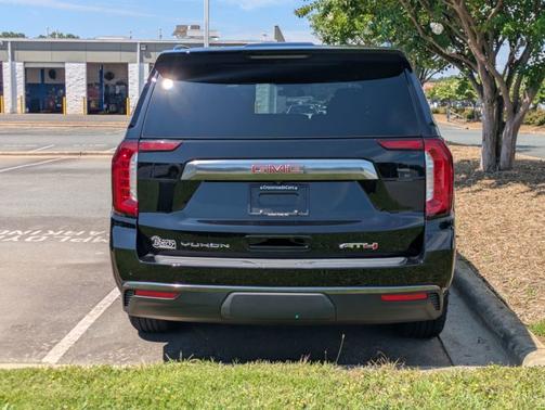 2023 GMC Yukon XL AT4
