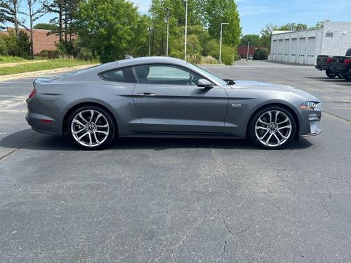 2022 Ford Mustang GT PREMIUM