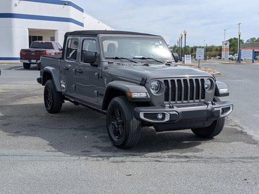 2021 Jeep Gladiator Sport