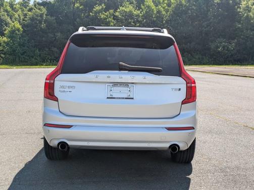 2019 Volvo XC90 T5 MOMENTUM
