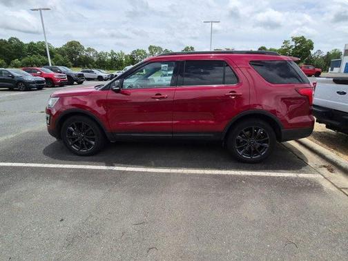Ruby Red Metallic 2017 Ford Explorer XLT