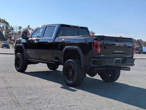 2023 GMC Sierra 2500 Denali