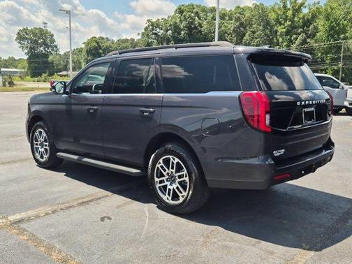 Gray Metallic 2025 Ford Expedition Active