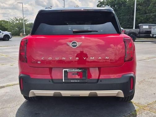 Chili Pepper Red 2025 MINI Countryman S