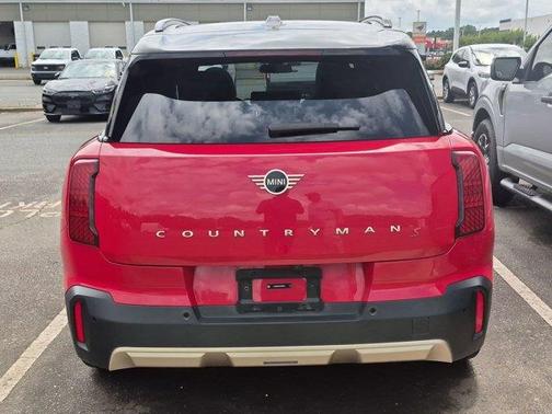 Chili Pepper Red 2025 MINI Countryman S
