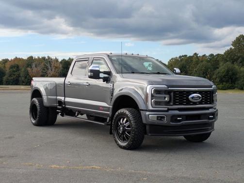 2024 Ford F-450 PLATINUM DRW