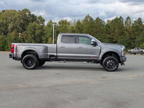 2024 Ford F-450 PLATINUM DRW