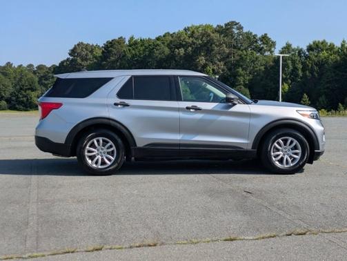2021 Ford Explorer BASE