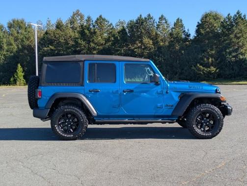 2022 Jeep Wrangler Unlimited SPORT