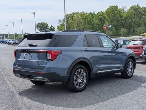 Vapor Blue 2025 Ford Explorer Active