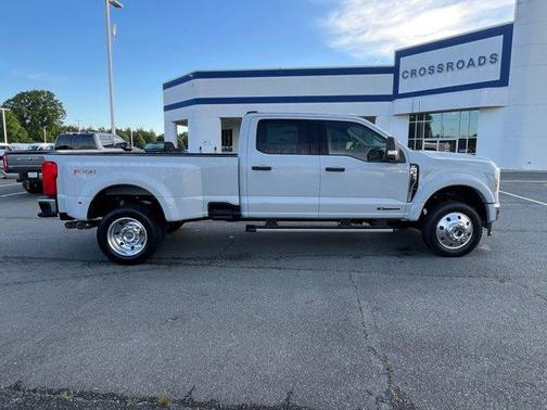 Avalanche 2026 Ford F-450 XLT