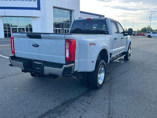 Avalanche 2026 Ford F-450 XLT