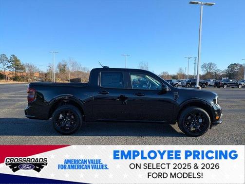 Shadow Black 2026 Ford Maverick Lobo Standard