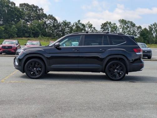 2024 Volkswagen Atlas 2.0T SE W/ TECHNOLOGY