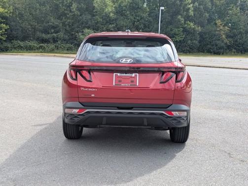 2024 Hyundai TUCSON SE
