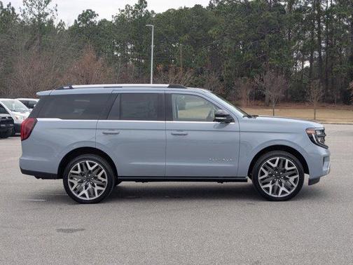 Gray Metallic 2026 Ford Expedition Platinum