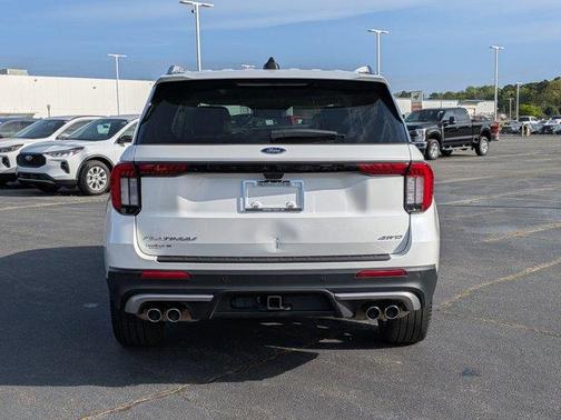 Star White 2025 Ford Explorer Platinum
