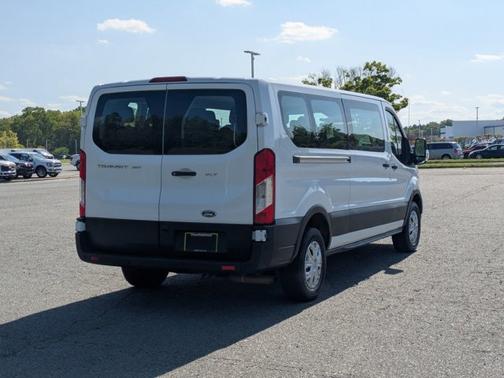 2022 Ford Transit-350 XLT