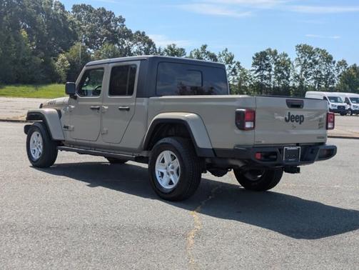 2020 Jeep Gladiator SPORT