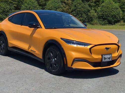 Cyber Orange Metallic Tricoat 2023 Ford Mustang Mach-E California Route 1