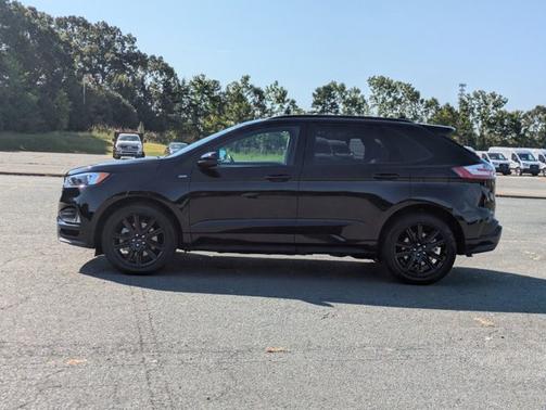 2022 Ford Edge ST-LINE