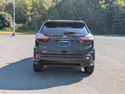2022 Ford Edge ST-LINE