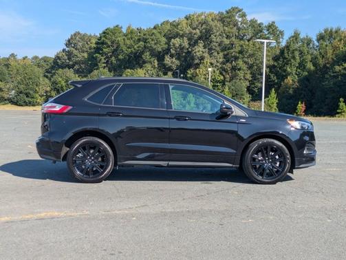 2022 Ford Edge ST-LINE