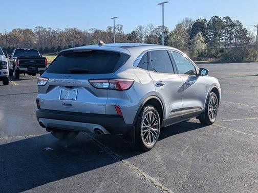 2022 Ford Escape PHEV SE