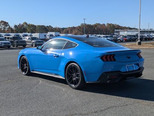 2024 Ford Mustang ECOBOOST