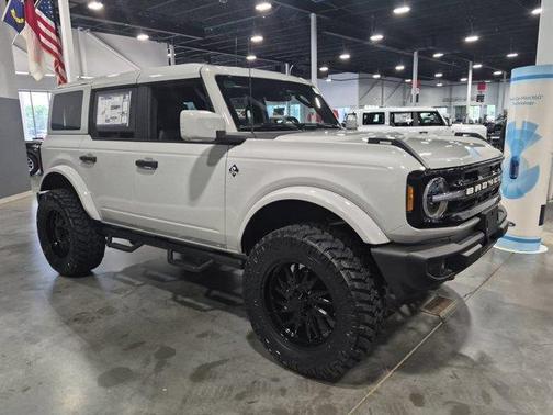 Avalanche 2026 Ford Bronco Outer Banks