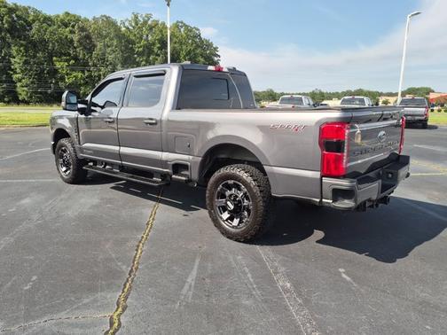 CARBONIZED GRAY 2024 Ford F-250 LARIAT