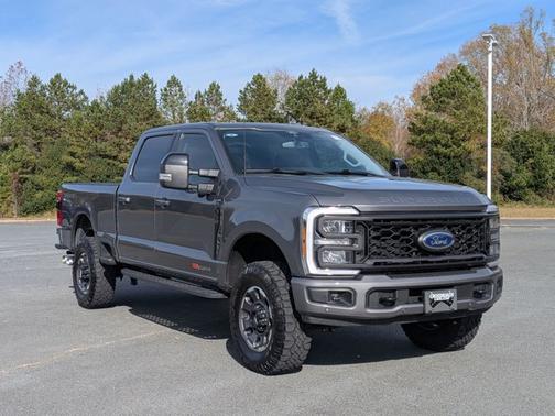 2024 Ford F-350 LARIAT SUPER DUTY