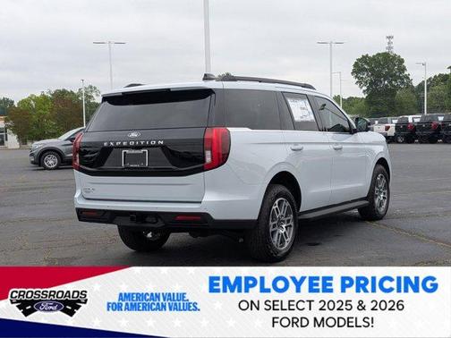 Silver Metallic 2026 Ford Expedition Active