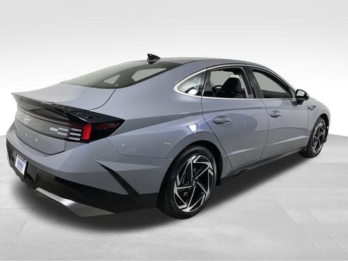 2026 Hyundai SONATA SEL