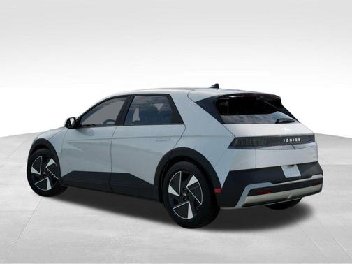 Atlas White 2026 Hyundai IONIQ 5 SEL