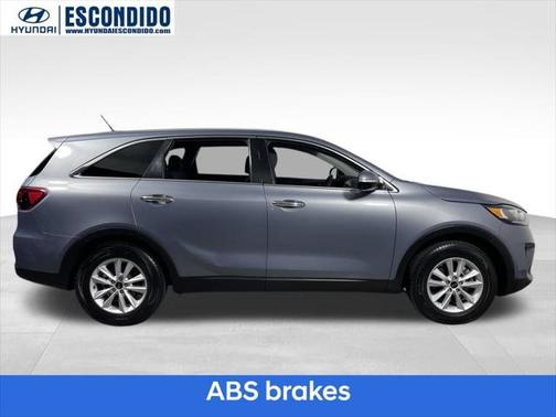 2020 Kia Sorento LX