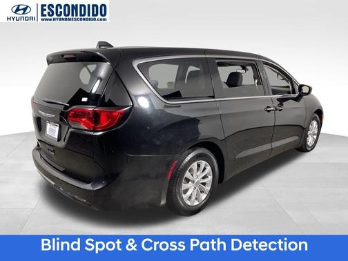 2019 Chrysler Pacifica Touring Plus