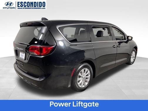 2019 Chrysler Pacifica Touring Plus