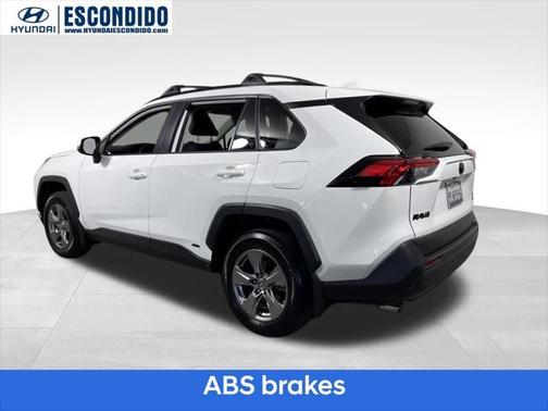2024 Toyota RAV4 Hybrid LE